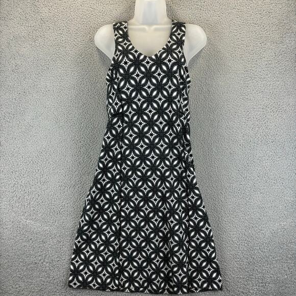 Title nine Dresses & Skirts - Title Nine Dress Medium Gorpcore Activewear Racerback Built in Bra Strappy Tank